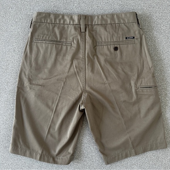 Billabong Carter Shorts, Men size 32 Tan Flat Front Casual Skater Surfer Style - Picture 4 of 8